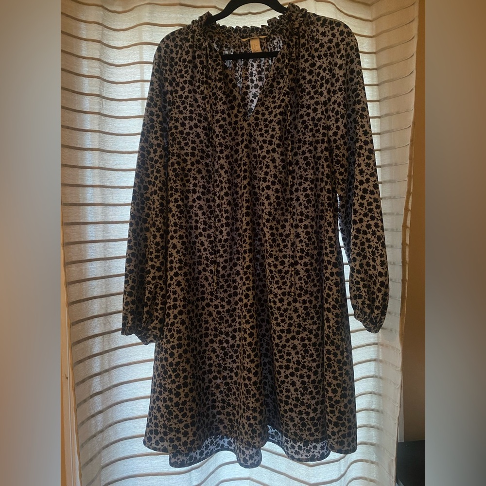 Flower print long sleeve mini dress